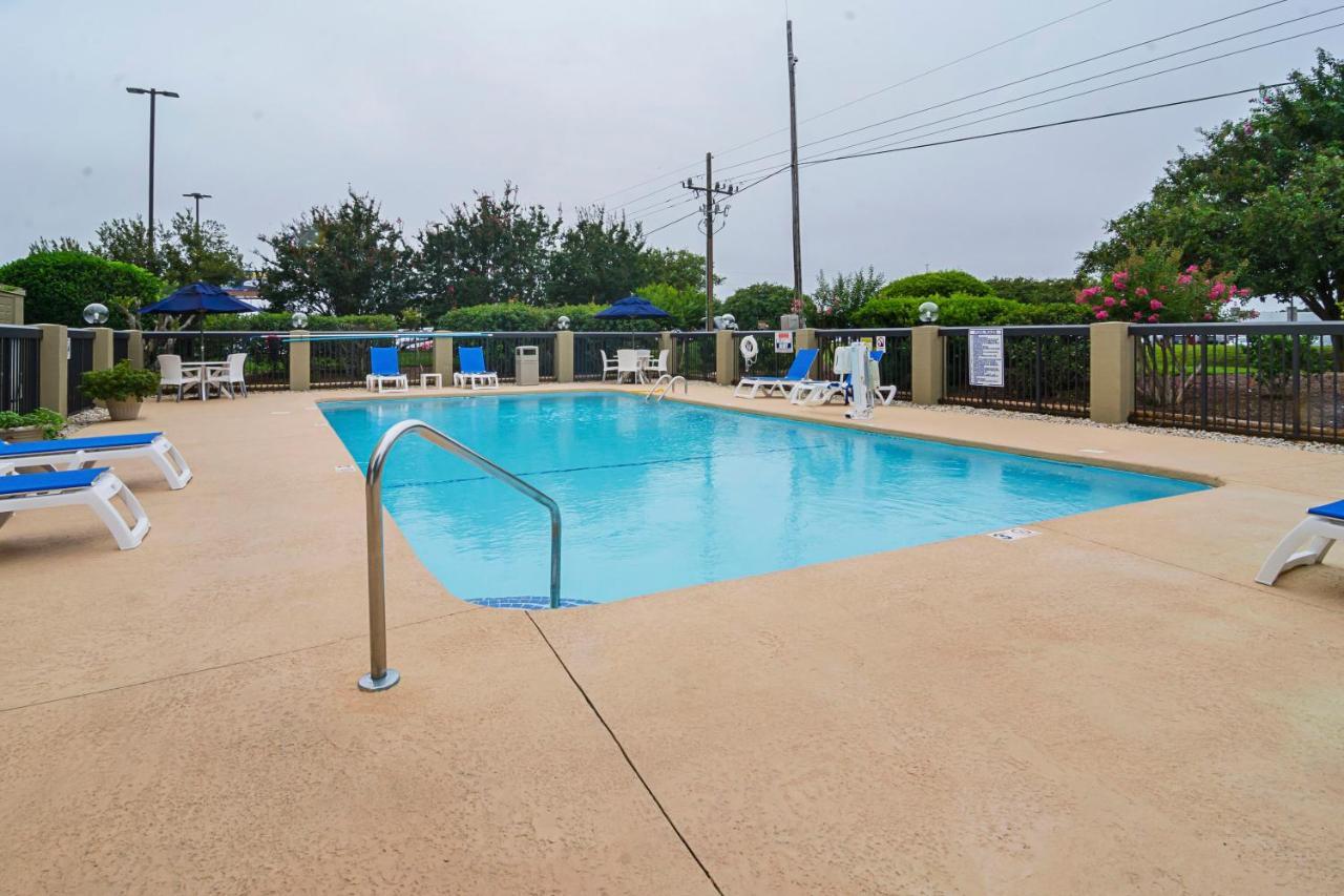 Comfort Inn University Wilmington Exterior foto